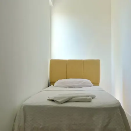 Villa Feronya B10 *
